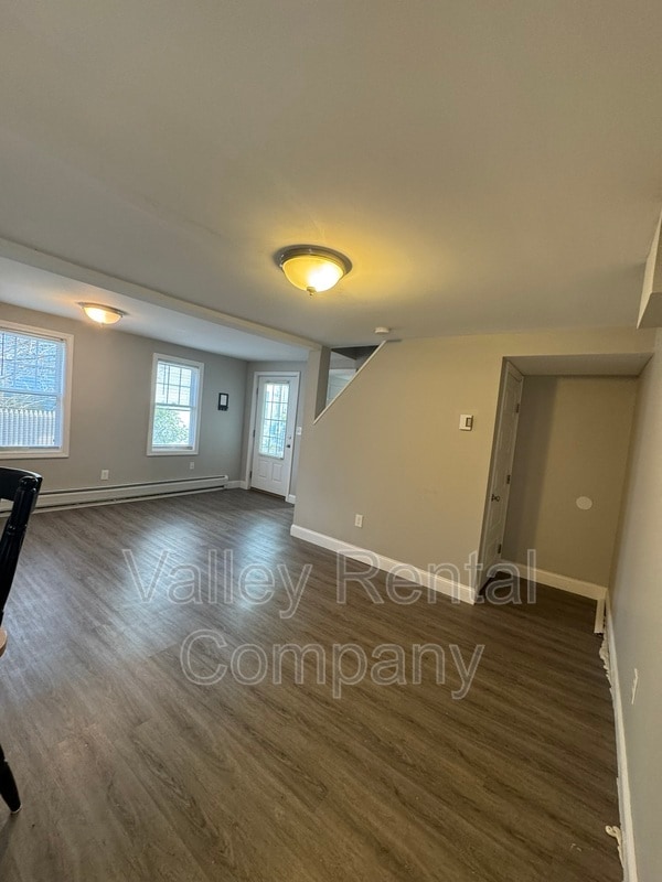 Building Photo - 123-125 Williams St