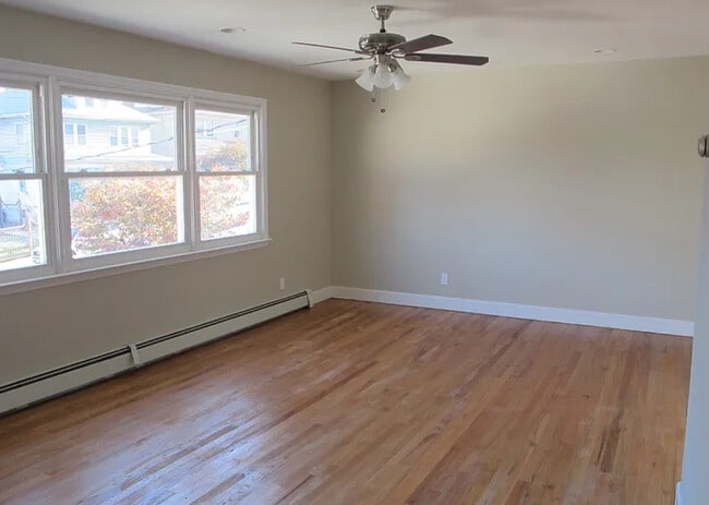 Primary Photo - 63 Oxford Pl