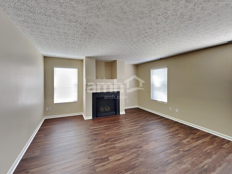 Building Photo - 8157 Grant Park Ave