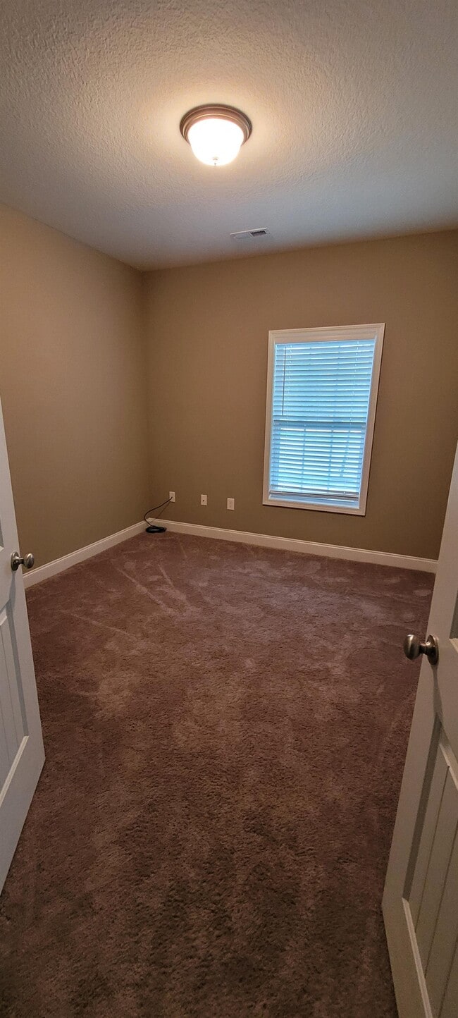 Building Photo - 103 W Rarity Ridge Pkwy