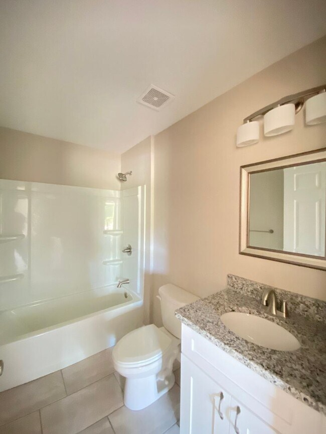Building Photo - NEW CONSTRUCTION - Desirable SW Ocala Neighborhood 3/2/2 *WON'T LAST*