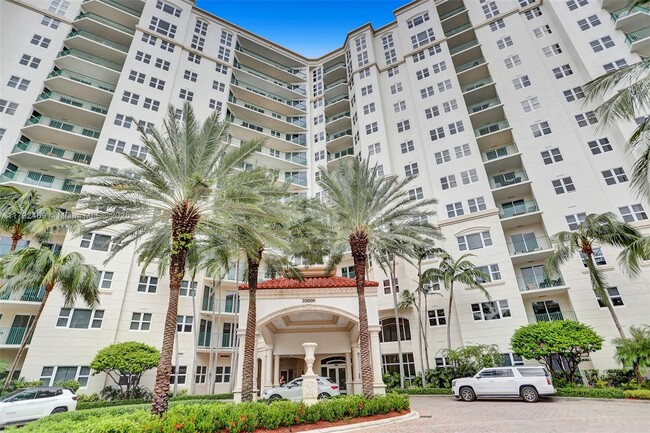 Building Photo - 20000 E Country Club Dr