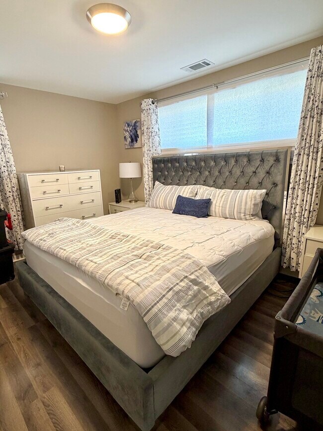 Building Photo - 333 Sauk Trail