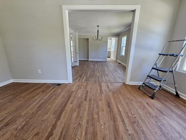 Building Photo - 1120 Morningside Dr