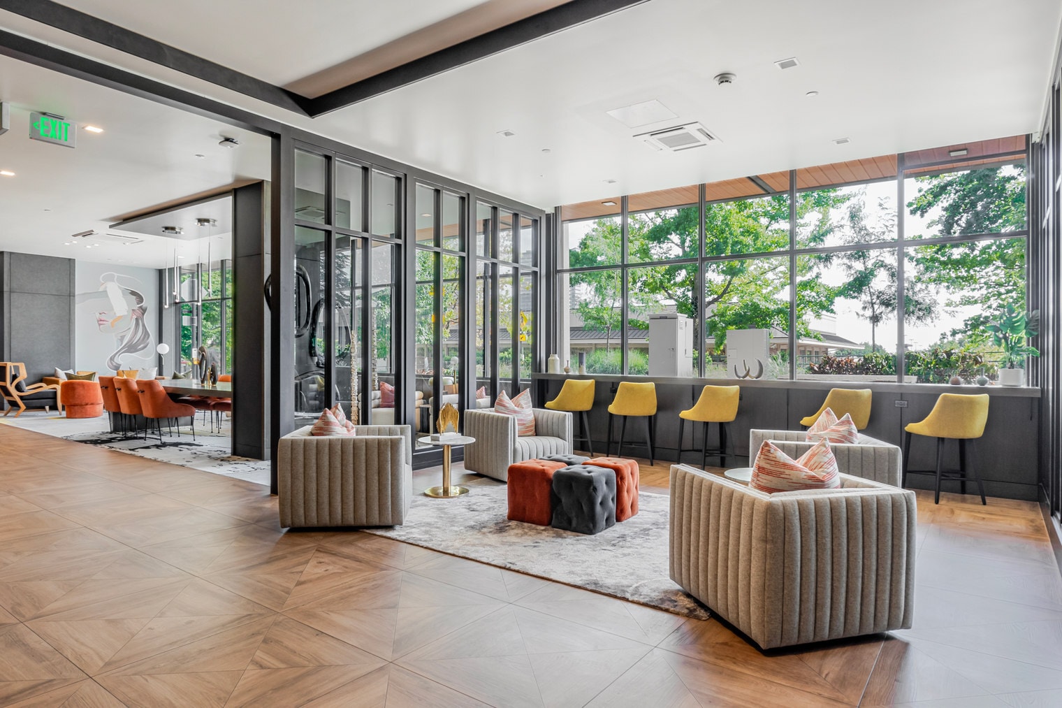 Building Photo - 10050 NE 10th St