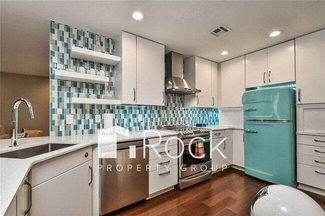 Building Photo - Urban Living in Downtown OKC - 3 Bedrooms/2 Bathrooms