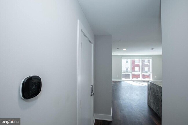 Building Photo - 817 N 20th St