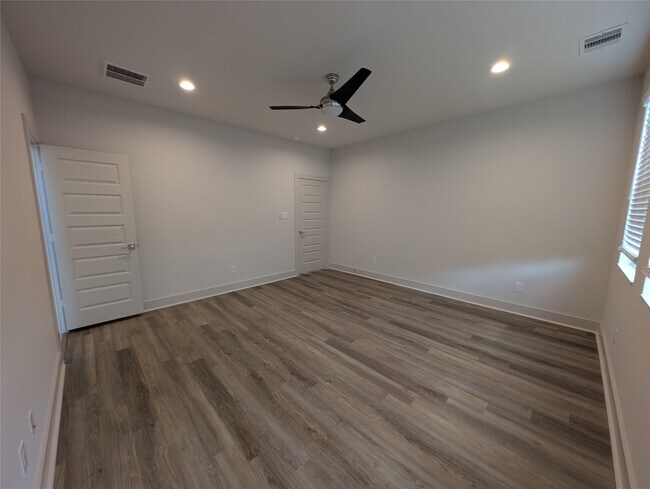 Building Photo - 4403 Abaco Ln