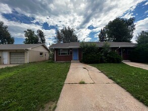 Building Photo - Unique Brick Side by Side Duplex