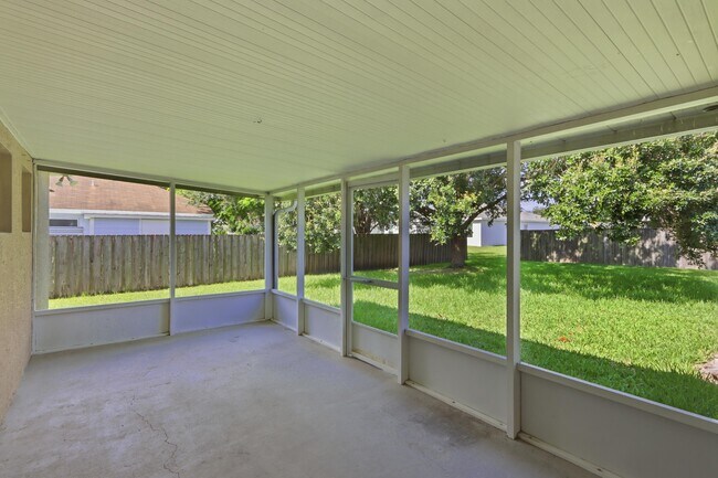 Building Photo - 3124 SW Armucher St