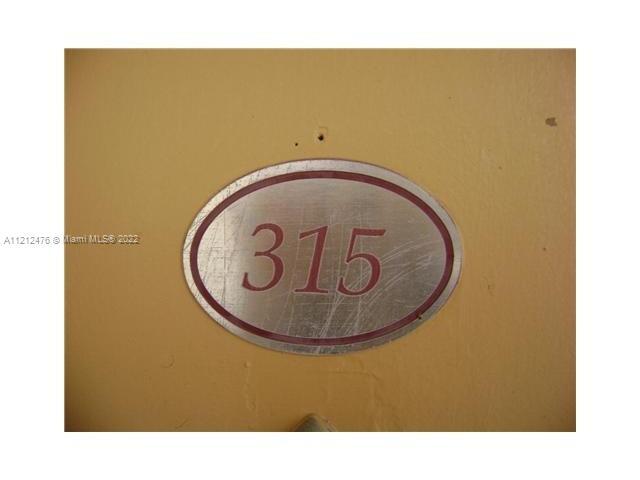 Building Photo - 8335 SW 152nd Ave