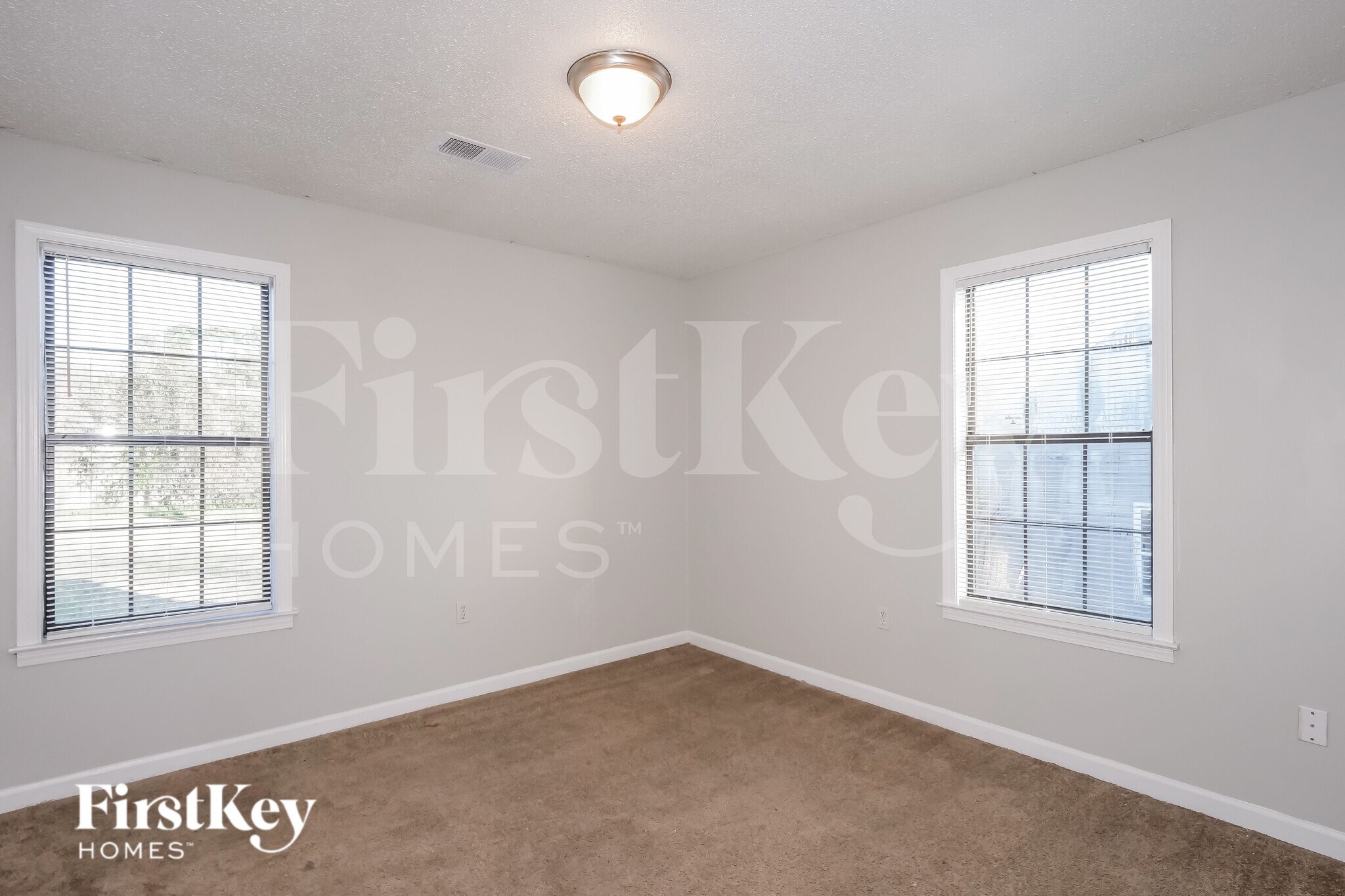 Building Photo - 4884 Walden Glen St