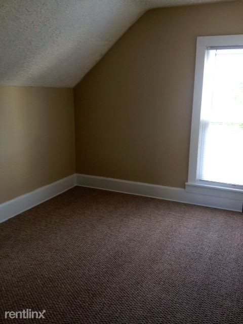 Building Photo - 3 br, 1 bath House - 521 Taylor St