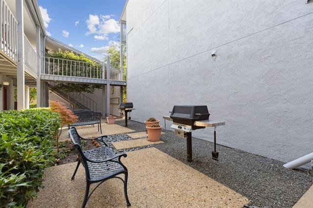 Building Photo - 3827 Gilbert Ave