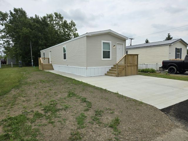 Building Photo - 1288 East Dr