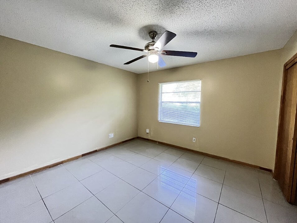 Building Photo - 7496 Necia Dr S