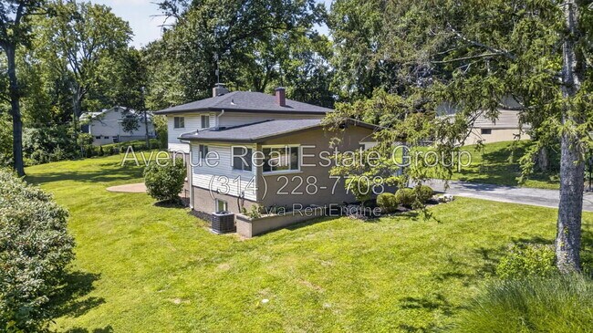 Building Photo - 6 The Knolls Ln