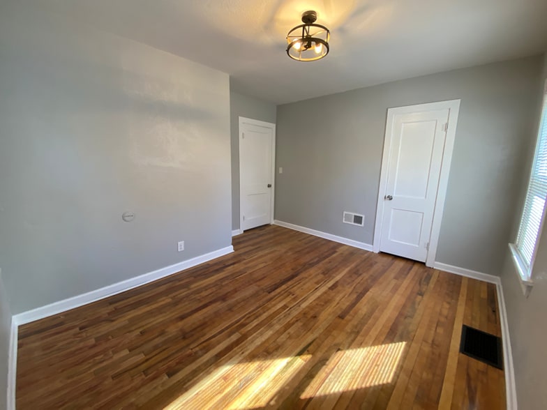 Building Photo - 3020 Forest Dr
