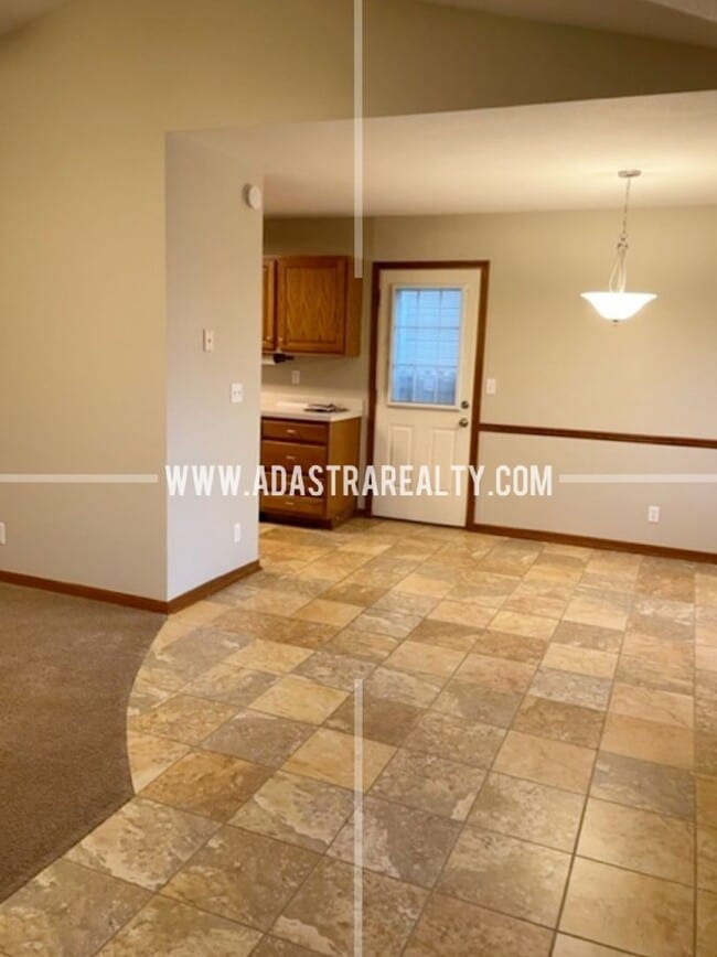 Building Photo - Very Nice Ranch Home in Gardner-Available in MAY!!