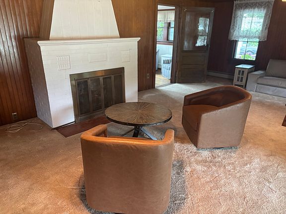 Building Photo - 1511 River Rd