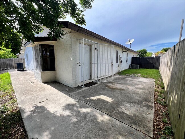 Building Photo - 13562 SW 286th Terrace