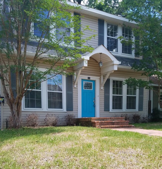 Primary Photo - SOUTHERN CHARM-REMODELED-ADORABLE