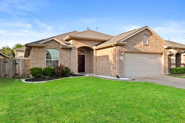 Building Photo - 16710 Jelly Park Stone Dr