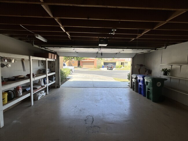 Building Photo - 44210 Anacapa Way
