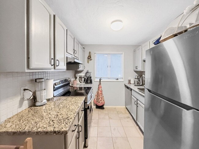 Building Photo - 25 Rockland St