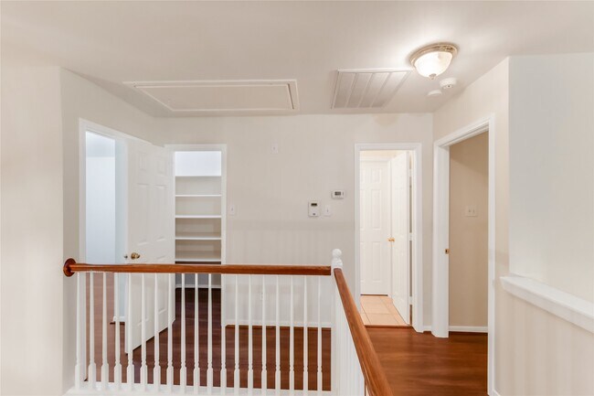 Building Photo - 3931 Shadow Trace Cir