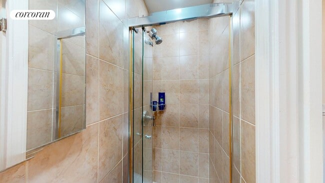 Building Photo - 216 W 100th St