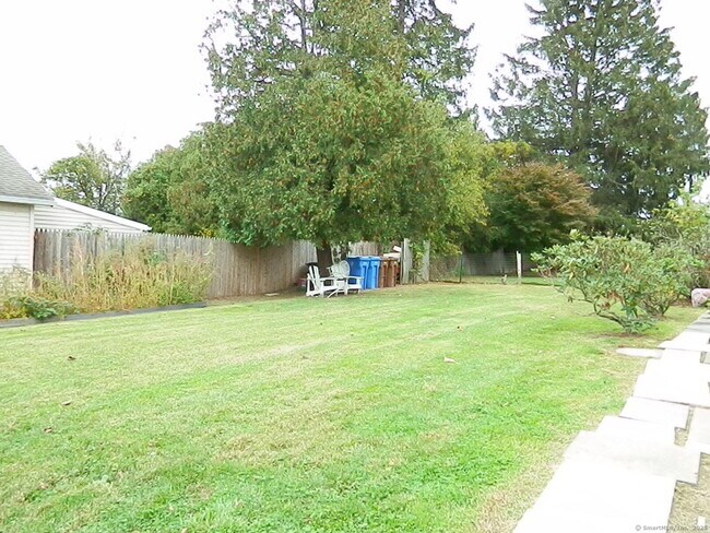 Building Photo - 47 Fort Hill Ave