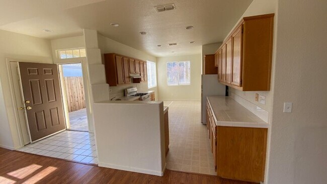 Building Photo - Rio Vista Single Story Home Available for Rent