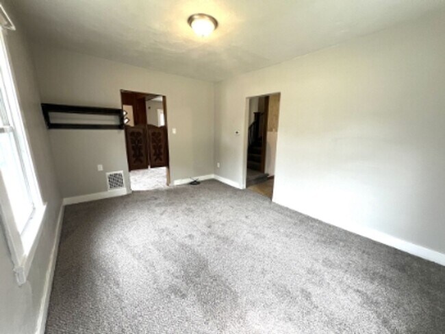 Building Photo - 453 Ohio Ave