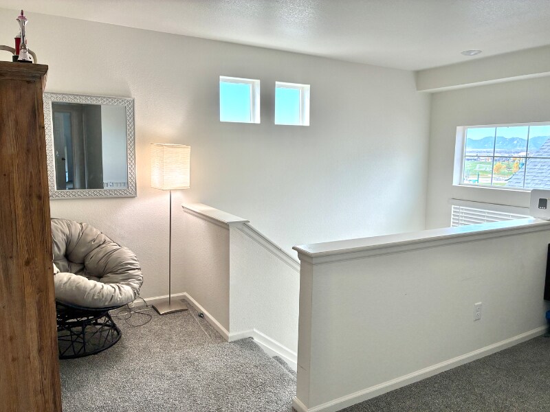 Building Photo - 1067 Highlands Dr