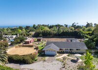 Building Photo - Discover Your Dream Sanctuary at Braemar R...