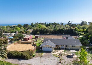 Building Photo - Discover Your Dream Sanctuary at Braemar R...