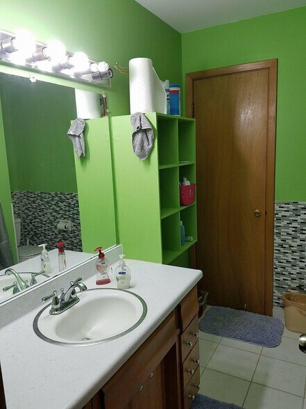 Building Photo - 2853 Chesfield Dr