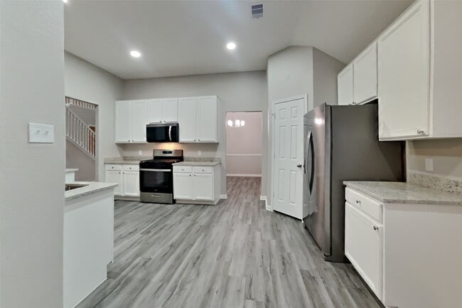 Building Photo - 24210 Shaw Perry Ln