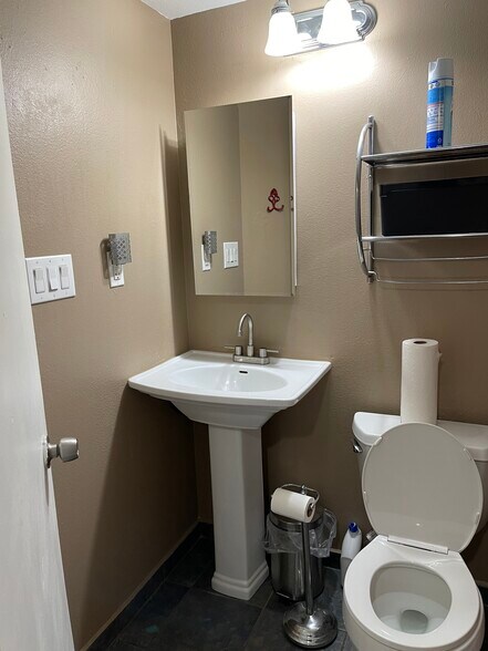 Building Photo - 835 Tammany Dr