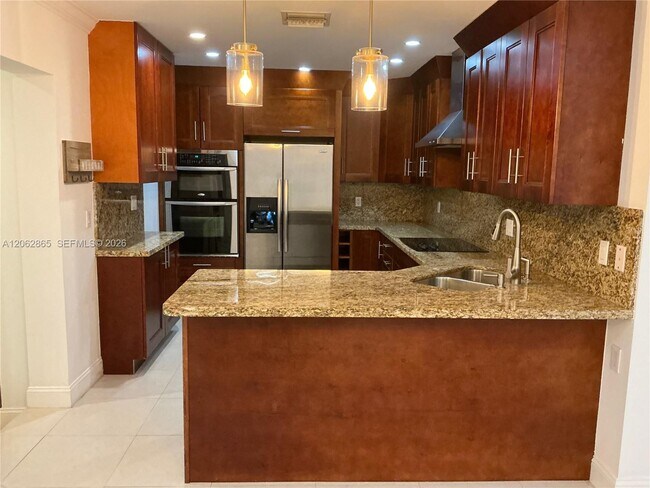 Building Photo - 8559 SW 115th Pl