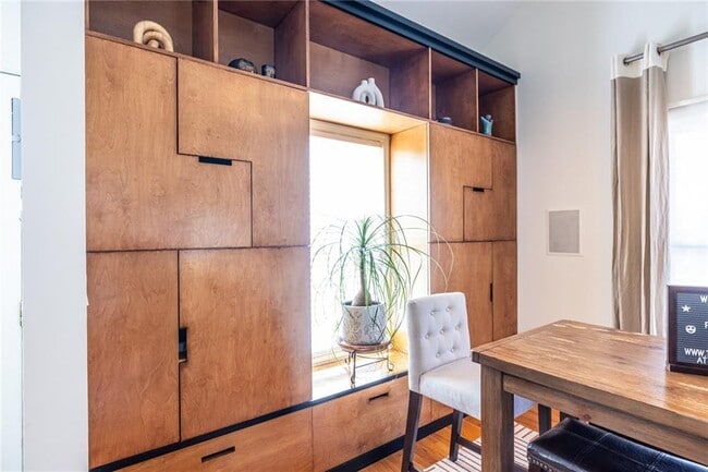 Building Photo - 69 Randolph St NE