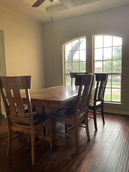 Building Photo - 7307 Moss Brook Dr
