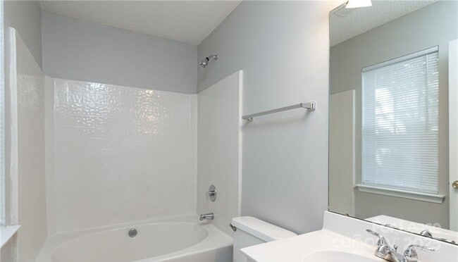 Building Photo - 6209 Foster Brook Dr