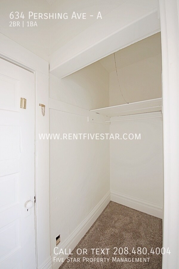 Building Photo - 634 Pershing Ave