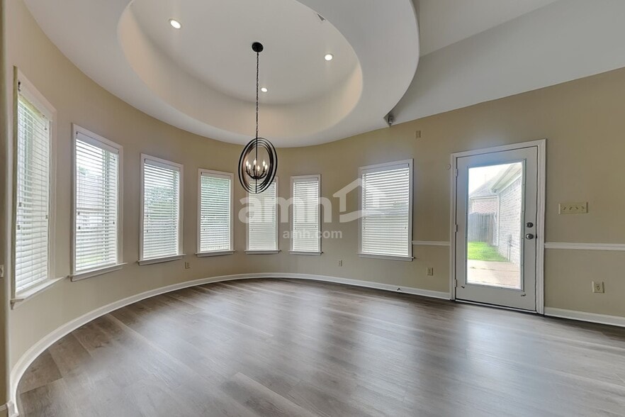 Building Photo - 5106 Guffin Rd