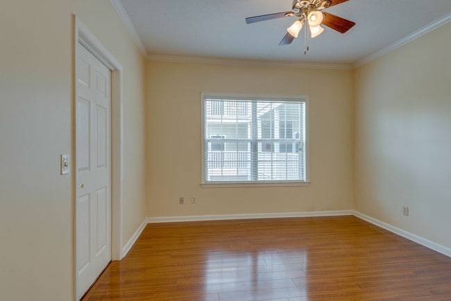 Building Photo - Condo in Hillmont of Green Hills