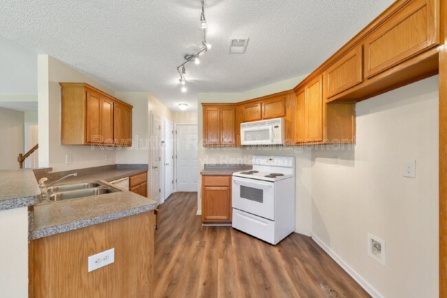 Building Photo - 110 Vineyard Ridge Dr