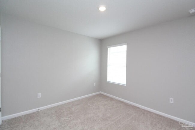 Building Photo - 7524 Oak Lake Blvd