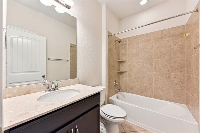 Building Photo - 5708 Viejo Dr